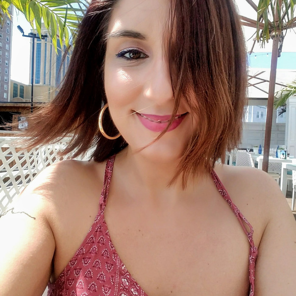 Meet your Posher, Jessica - Picture 9 of 11